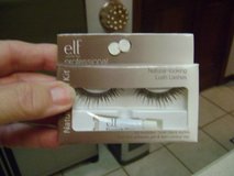 False Eyelash Kit -- New In Pkg in Luke AFB, Arizona